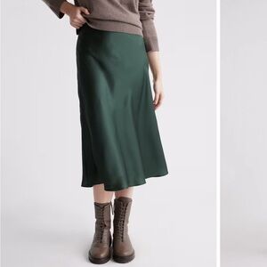Elegant Green Midi Skirt